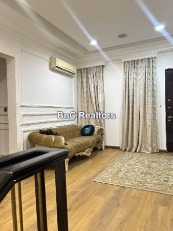 5-Bedroom Detached House