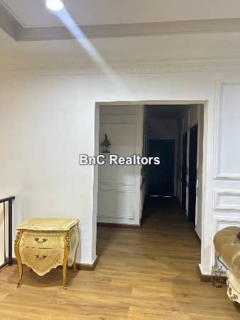 5-Bedroom Detached House